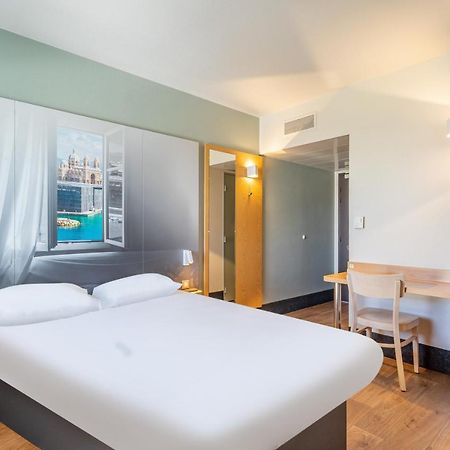B&B Hotel Marseille Euromed Экстерьер фото