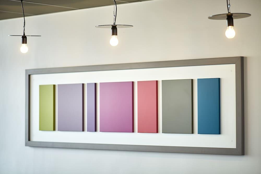 B&B Hotel Marseille Euromed Экстерьер фото