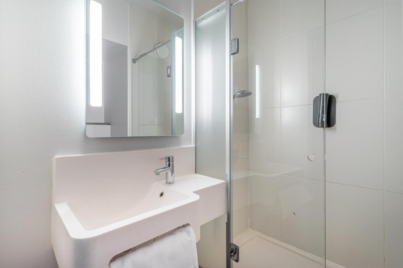 B&B Hotel Marseille Euromed Экстерьер фото
