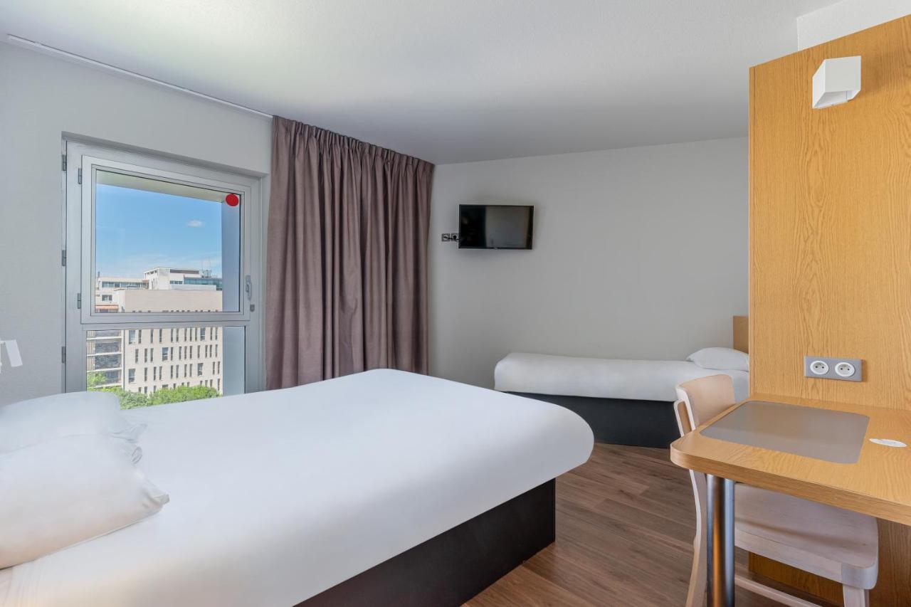 B&B Hotel Marseille Euromed Экстерьер фото