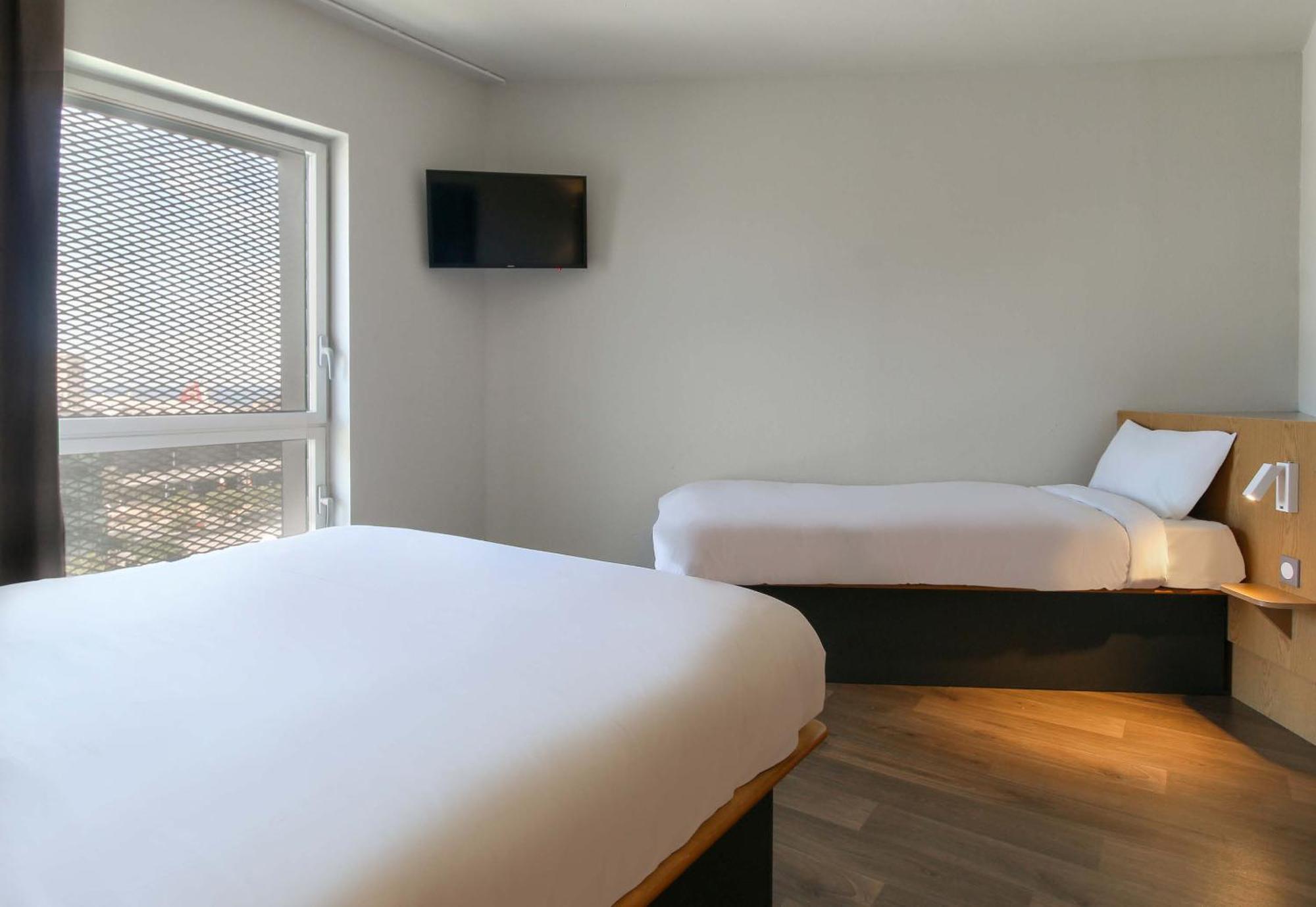 B&B Hotel Marseille Euromed Экстерьер фото