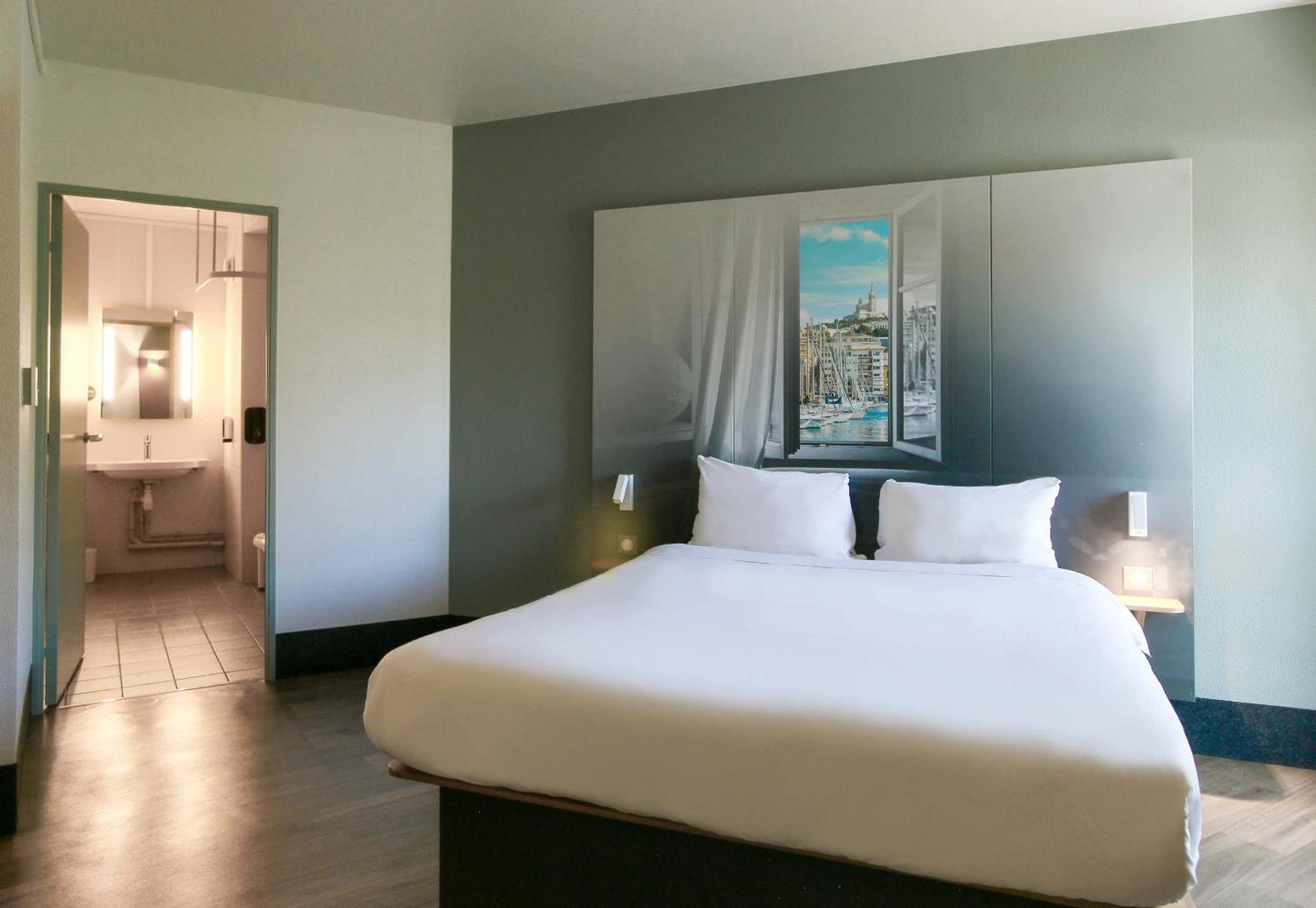 B&B Hotel Marseille Euromed Экстерьер фото