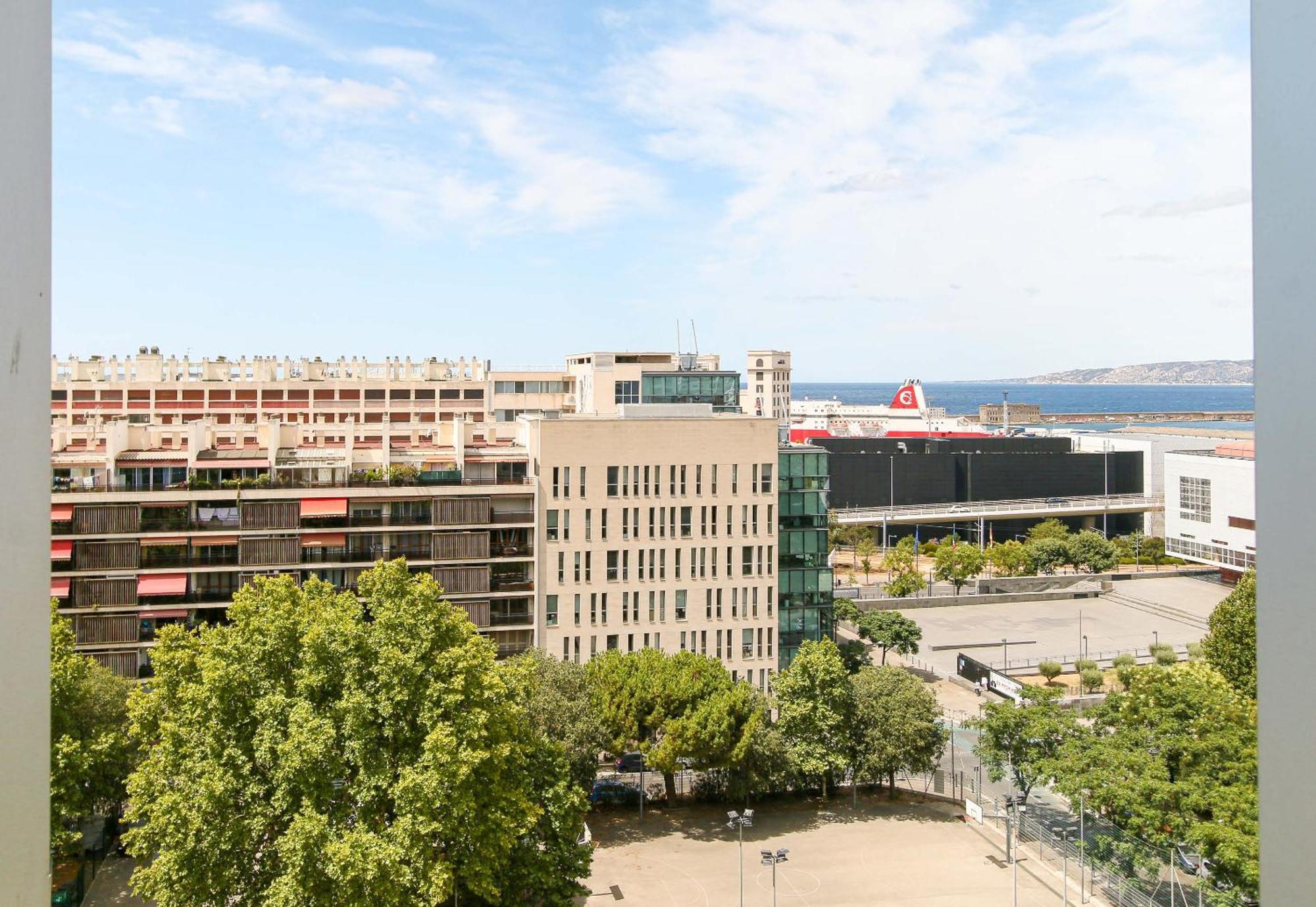 B&B Hotel Marseille Euromed Экстерьер фото