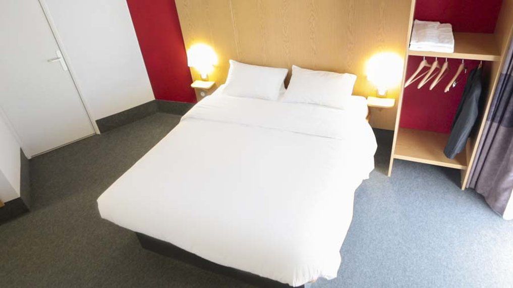 B&B Hotel Marseille Euromed Экстерьер фото