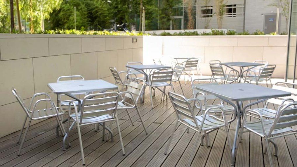 B&B Hotel Marseille Euromed Экстерьер фото